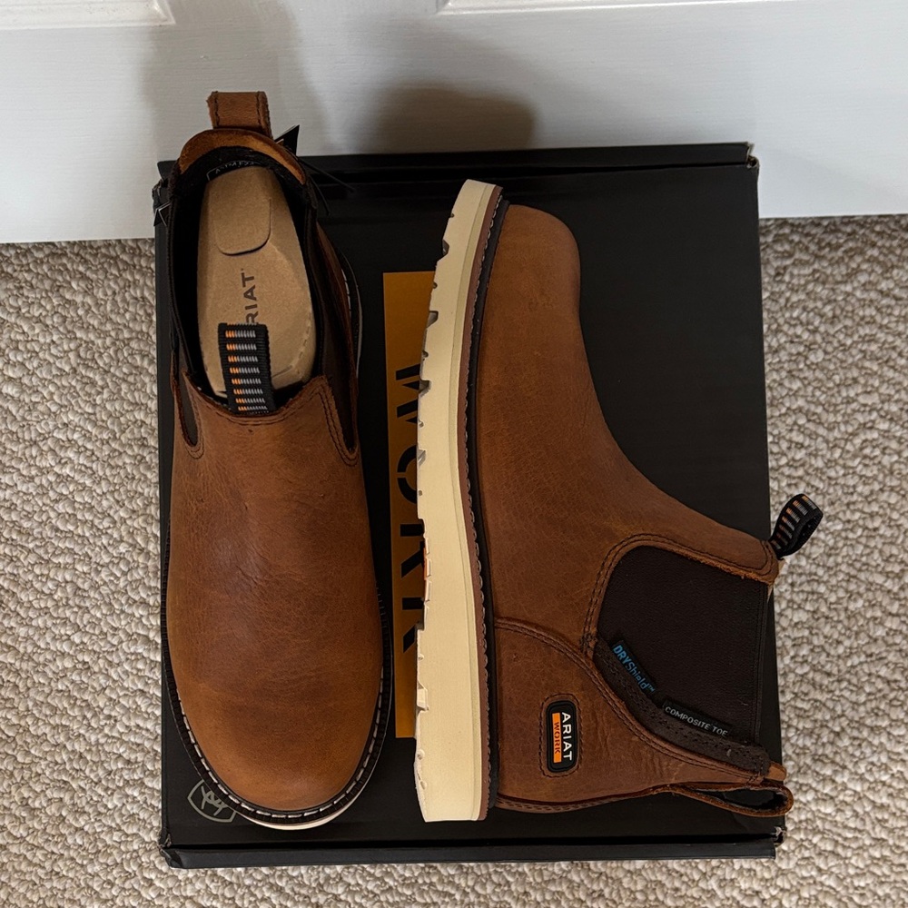 NWT Ariat Brown Leather Chelsea Waterproof Composite Toe Work Boot Wmns Size 6